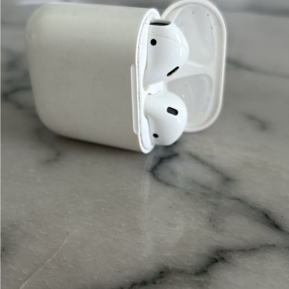 Airpods